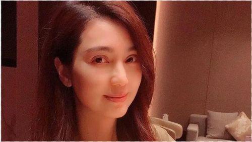 娱乐吃瓜女明星恋爱,瓜田里的爱情故事，女明星们的甜蜜纠葛