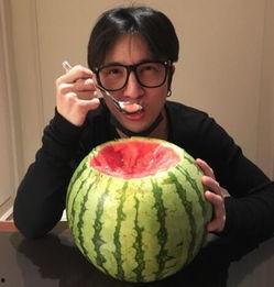 娱乐星吃瓜,星吃瓜事件大揭秘