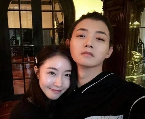 娱乐吃瓜壁纸图片可爱女,可爱女生娱乐吃瓜壁纸，带你领略青春活力