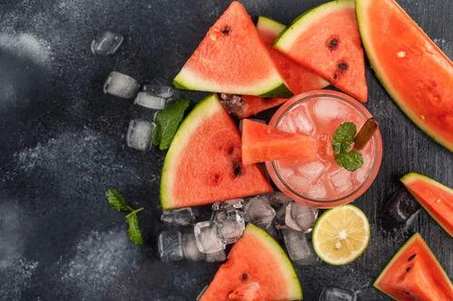 娱乐吃瓜的封面怎么做,从吃瓜封面看幕后故事